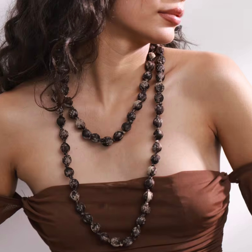 Noir Necklace