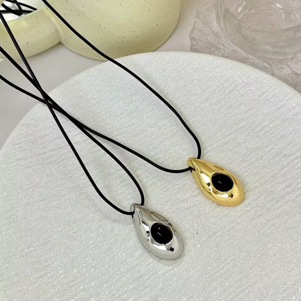 Lúmina Necklace
