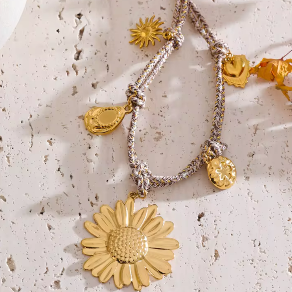 Aurelia Necklace